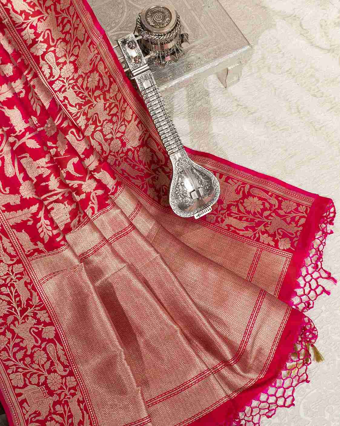 A Royal Banarasi Shikargah in Deep Rani Pink