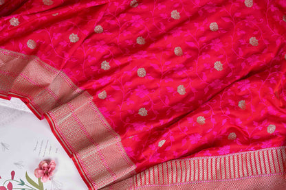 Fuschsia Mushru Kadwa Floral Handwoven Banarasi saree