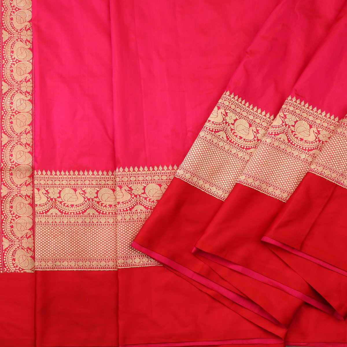 Handwoven Chilli Red Banarasi Silk Sari - WIISHNIKARIDNAM0064 - Cover View