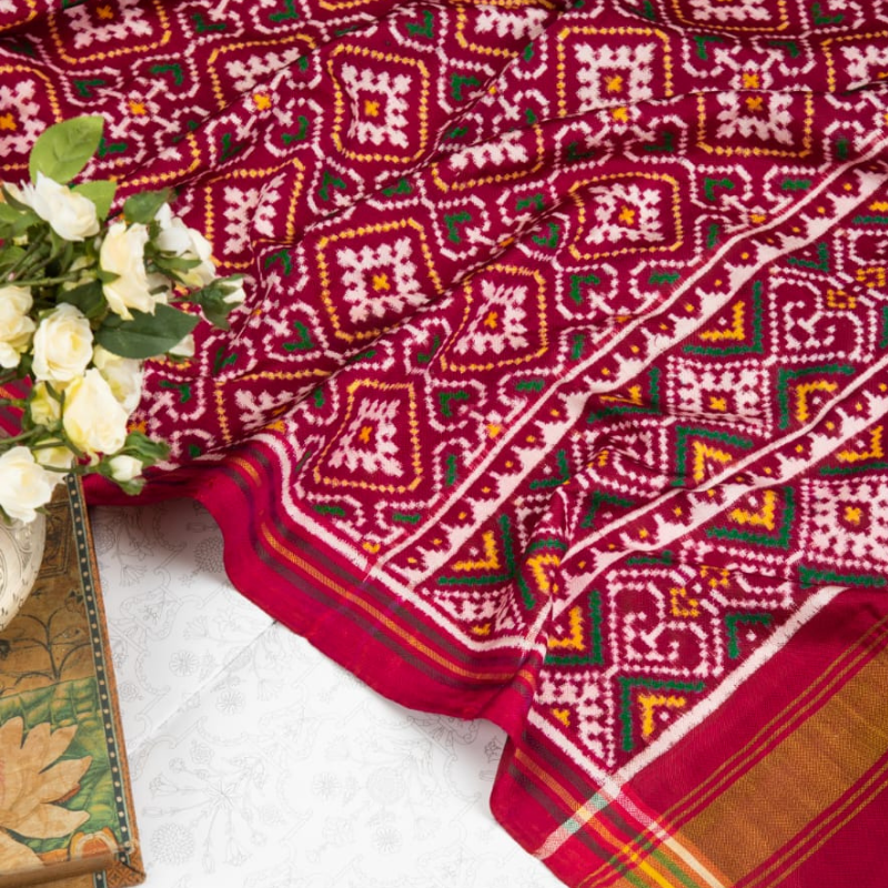 Vermilion Red Navaratna Motif Patan Patola Dupatta