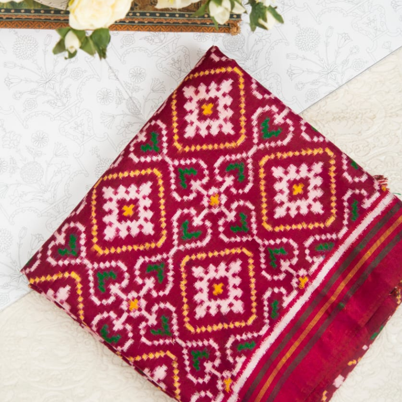 Vermilion Red Navaratna Motif Patan Patola Dupatta